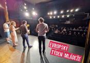Týden workshopů, prezentací a setkání pro mladé lidi z celé České republiky symbolicky ukončila závěrečná konference v Praze